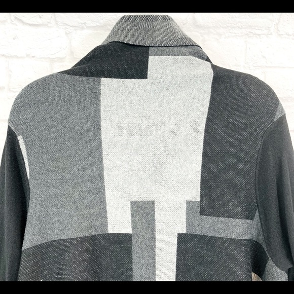 Coco and Carmen Black and White block woman’s sweater wrap Size M - Picture 4 of 8